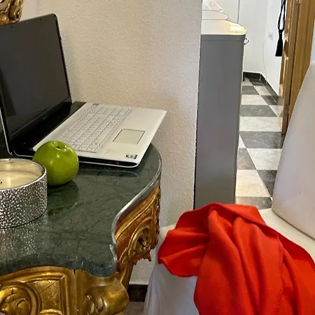 Iberos Royal Apartment *